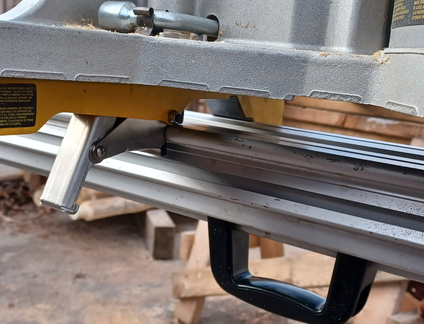 Saw Stand Latch